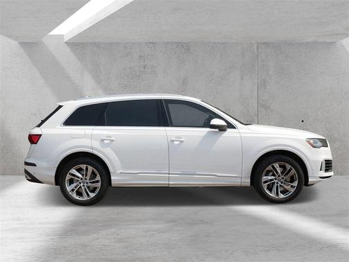 2021 Audi Q7 55 Premium Plus