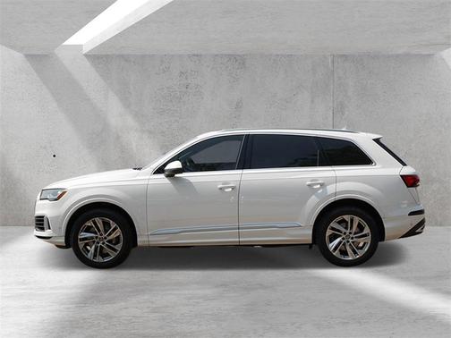 2021 Audi Q7 55 Premium Plus