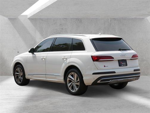 2021 Audi Q7 55 Premium Plus