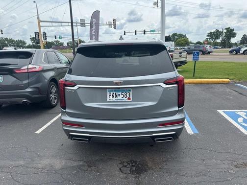 2023 Cadillac XT6 Premium Luxury FWD