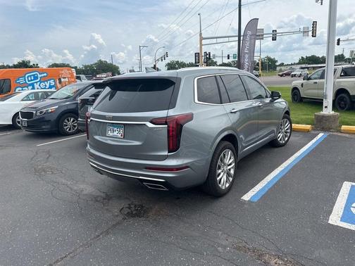 2023 Cadillac XT6 Premium Luxury FWD