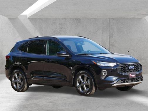 Black Metallic 2023 Ford Escape ST-Line Select