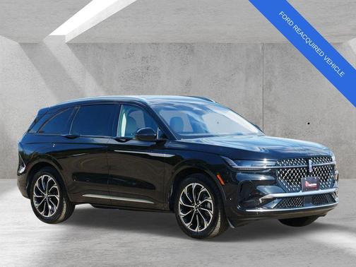 Black Metallic 2024 Lincoln Nautilus Reserve