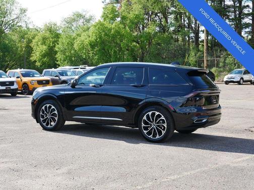 Black Metallic 2024 Lincoln Nautilus Reserve