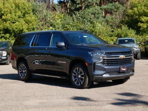 2022 Chevrolet Suburban LT
