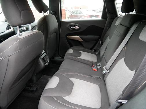 2018 Jeep Cherokee Latitude