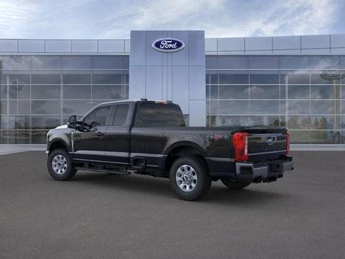 2025 Ford F-350 XLT