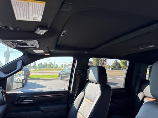 2025 GMC Sierra 3500 AT4