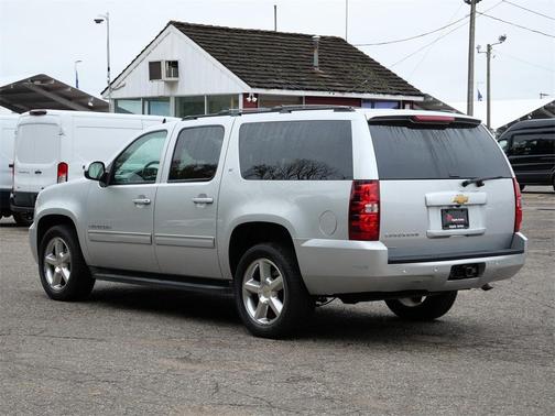 2014 Chevrolet Suburban 1500 LT