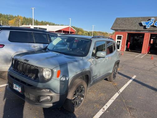 2017 Jeep Renegade Altitude