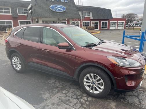 2021 Ford Escape SE
