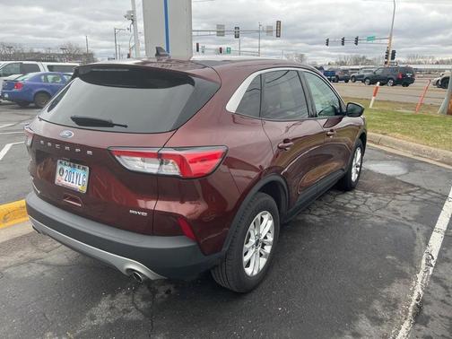 2021 Ford Escape SE