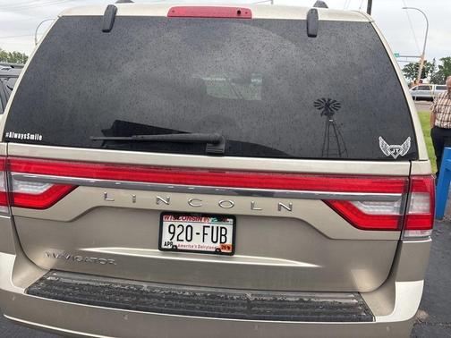 2017 Lincoln Navigator Select