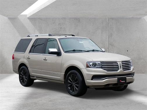 2017 Lincoln Navigator Select