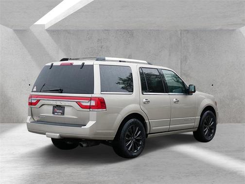 2017 Lincoln Navigator Select