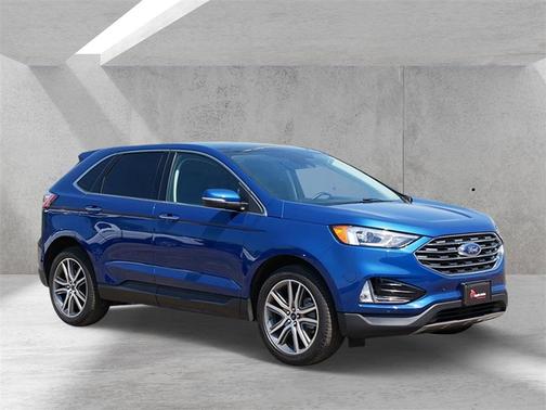 2022 Ford Edge Titanium