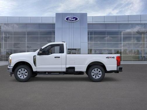 2025 Ford F-350 XLT