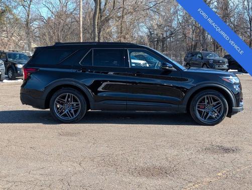 Black Metallic 2025 Ford Explorer ST