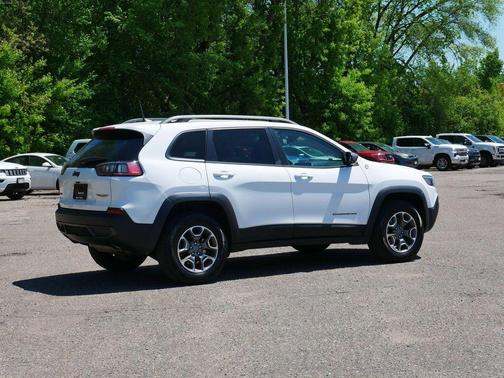Bright White Clearcoat 2020 Jeep Cherokee Trailhawk