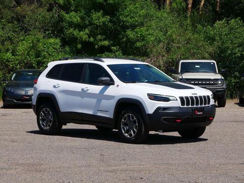 Bright White Clearcoat 2020 Jeep Cherokee Trailhawk