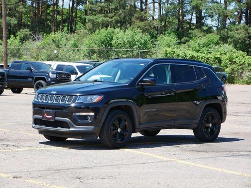 Diamond Black 2019 Jeep Compass Latitude