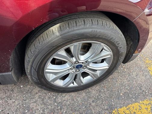 2021 Ford Edge Titanium