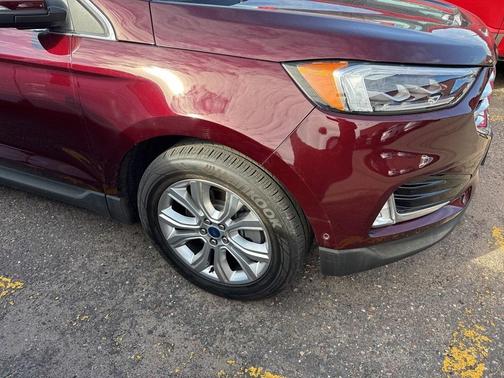 2021 Ford Edge Titanium