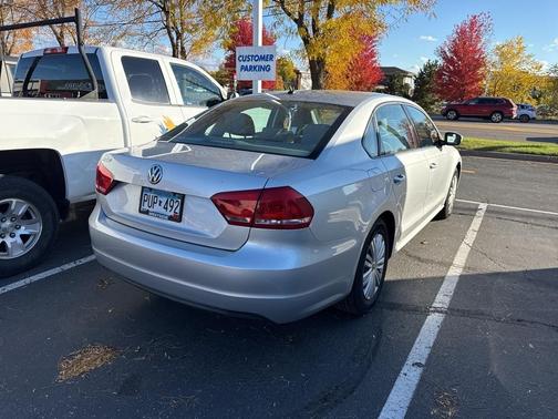2014 Volkswagen Passat 2.5L S
