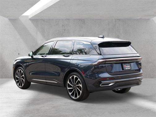 2024 Lincoln Nautilus Black Label