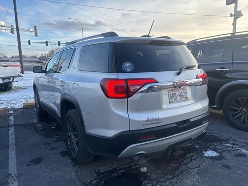 2019 GMC Acadia SLT-1