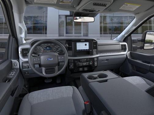 2026 Ford F-350 XLT