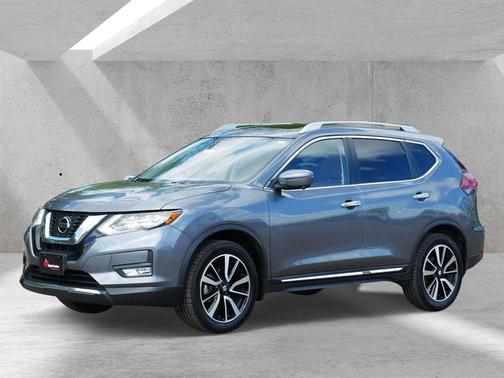 Gun Metallic 2018 Nissan Rogue SL
