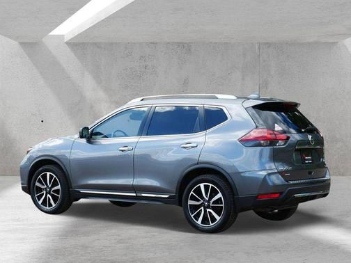 Gun Metallic 2018 Nissan Rogue SL