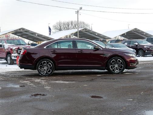 2018 Ford Taurus SHO