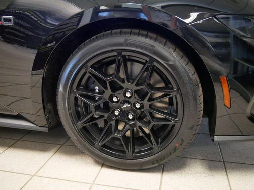 Shadow 2026 Ford Mustang GT
