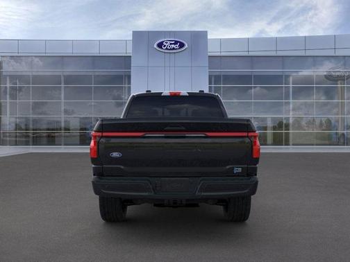 2025 Ford F-150 Lightning Platinum