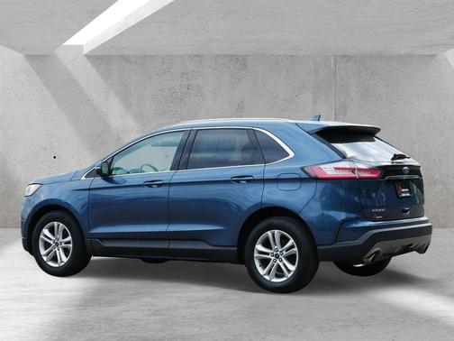 Blue Metallic 2019 Ford Edge SEL