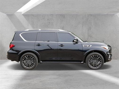 2023 INFINITI QX80 SENSORY