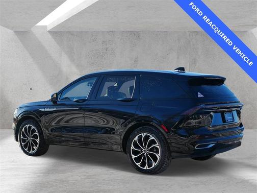 2025 Lincoln Nautilus Reserve