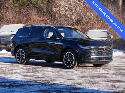 2025 Lincoln Nautilus Reserve