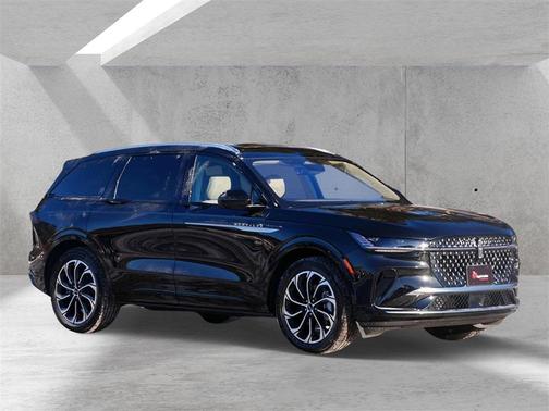 2025 Lincoln Nautilus Reserve