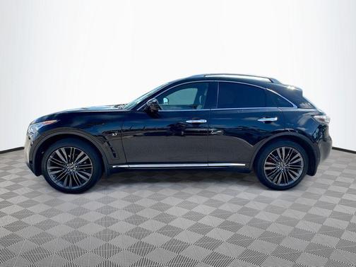 2017 INFINITI QX70 Base