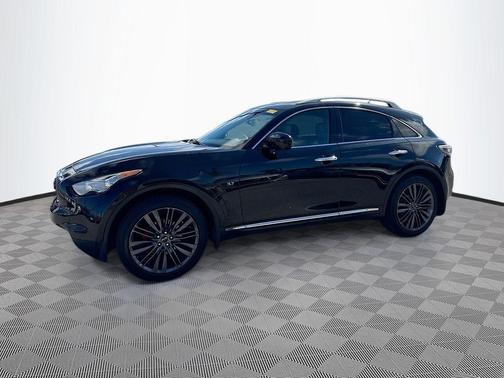 2017 INFINITI QX70 Base