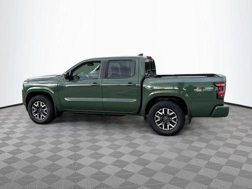 2024 Nissan Frontier SL