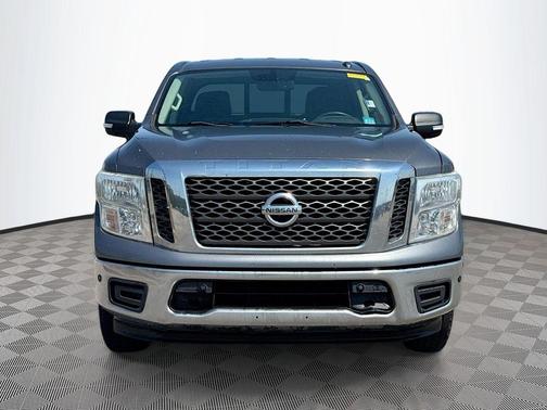 2018 Nissan Titan SV