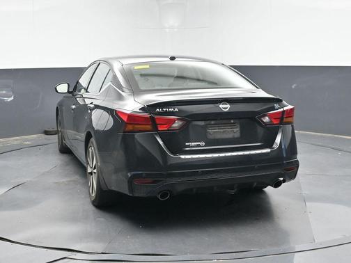 2022 Nissan Altima 2.5 SL