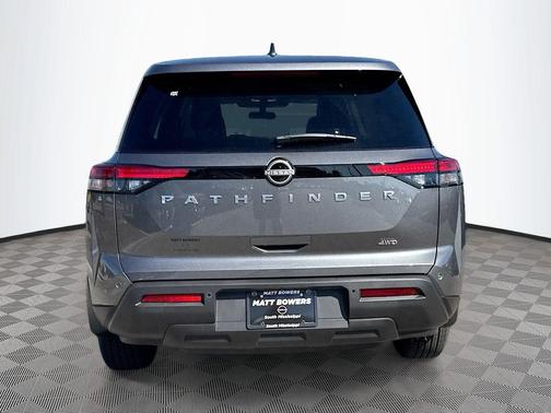 2025 Nissan Pathfinder S