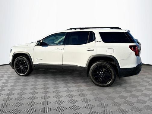 2022 GMC Acadia SLE