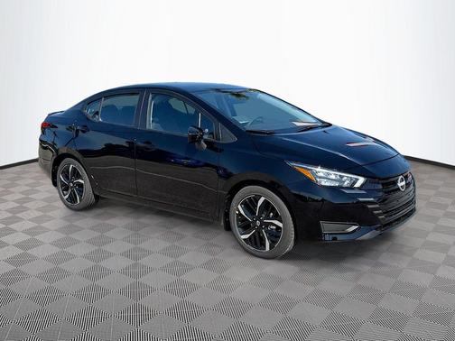 2025 Nissan Versa 1.6 SR