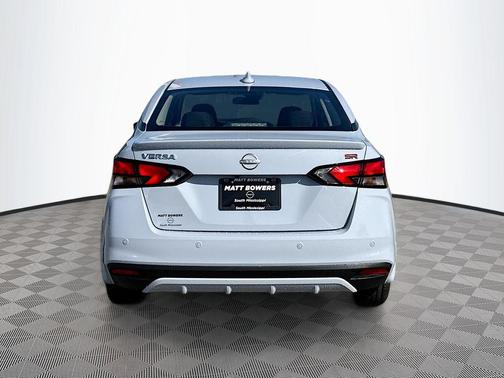 2025 Nissan Versa 1.6 SR